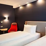 Hotel Express - By Ihg 3*