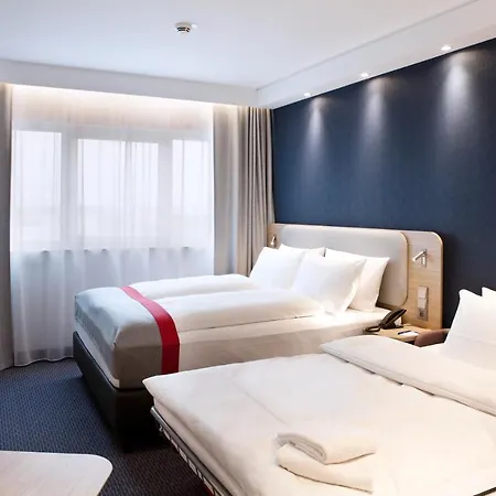 Express - By Ihg 3* 오펜부르크