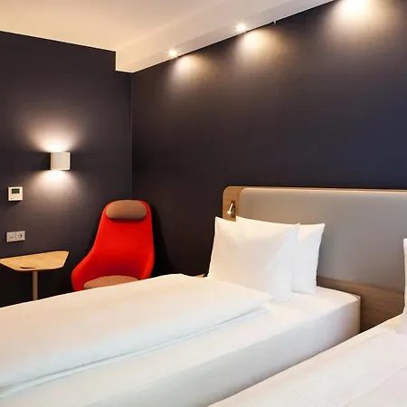 Express - Offenburg, An Ihg 3*