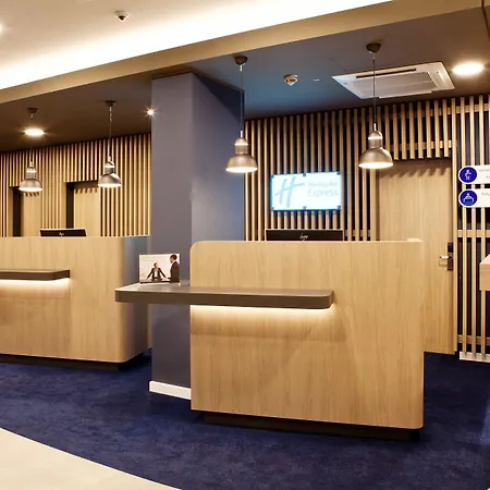 Express - By Ihg